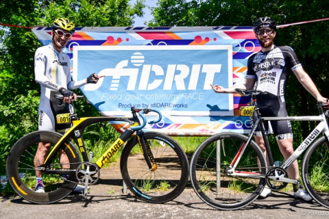 日本初上陸のピストクリテリウム「SfiDARE CRIT」 固定ギアならではの